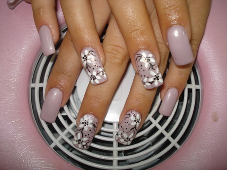 white-nail-art-designs-71-12 Modele de unghii albe