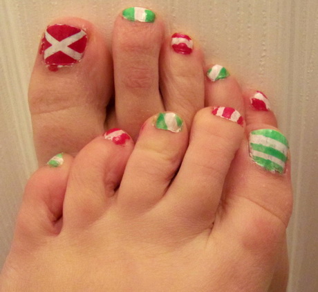 christmas-toe-nail-design-22-4 Crăciun deget de la picior de design de unghii