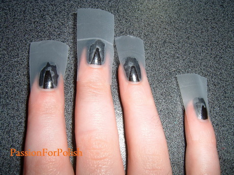 cool-easy-nail-designs-with-tape-76_4 Modele de unghii ușor de răcit cu bandă
