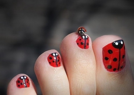 cute-nail-art-designs-for-toes-87-14 Modele drăguțe de unghii pentru degetele de la picioare
