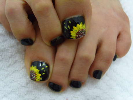 cute-toe-nails-designs-25-12 Drăguț toe cuie modele