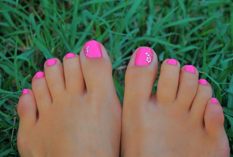 cute-toe-nails-designs-25 Drăguț toe cuie modele