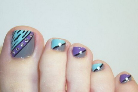 easy-nail-polish-designs-for-toes-01 Modele ușoare de lacuri de unghii pentru degetele de la picioare