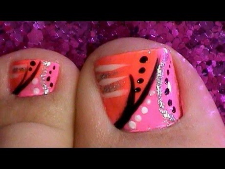 nail-art-designs-on-toes-71-8 Nail art modele pe degetele de la picioare