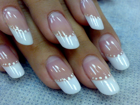 white-acrylic-nail-design-30_5 Design alb de unghii acrilice