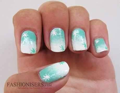 easy-christmas-nail-ideas-28_10 Idei ușoare de unghii de Crăciun