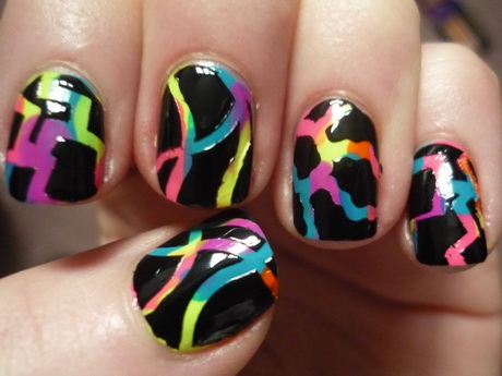 easy-nail-designs-with-tape-44_13 Design ușor de unghii cu bandă