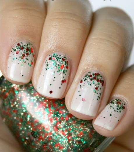 easy-to-do-christmas-nails-27_2 Ușor de făcut unghiile de Crăciun