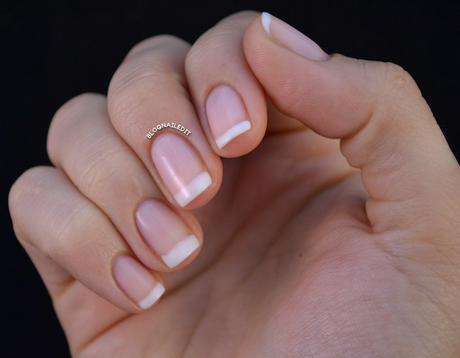 french-manicure-short-nails-11 Manichiură franceză unghii scurte