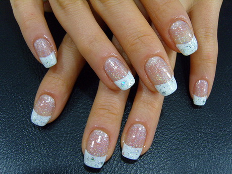 french-white-nails-80_18 Unghiile albe franceze