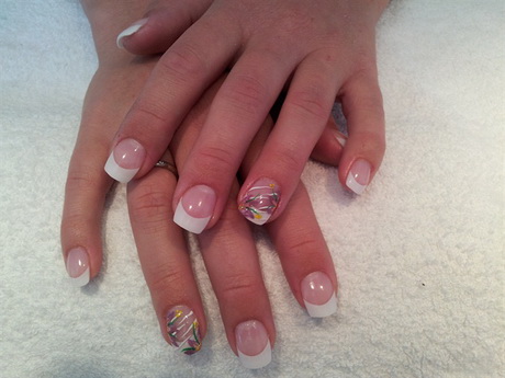 french-white-nails-80_7 Unghiile albe franceze