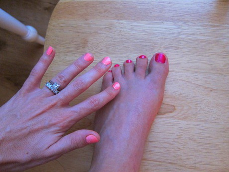 matching-nails-and-toes-31_4 Se potrivesc unghiile și degetele de la picioare