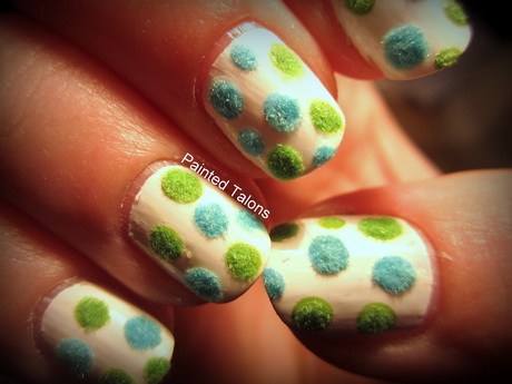nail-designs-with-polka-dots-20_9 Modele de unghii cu puncte polka