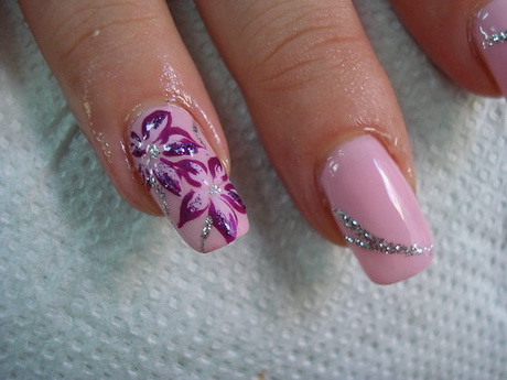 pink-nails-art-77_3 Unghii roz arta