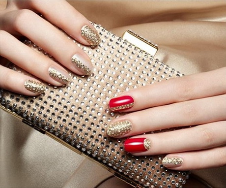 gold-color-nail-designs-87_6 Modele de unghii de culoare aurie