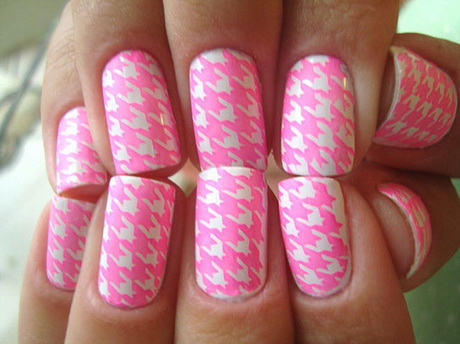 pretty-pink-nail-art-18 Destul de roz nail art