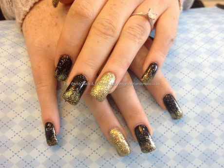 black-and-gold-gel-nails-99 Unghii cu gel negru și auriu