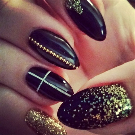 black-and-gold-gel-nails-99_16 Unghii cu gel negru și auriu