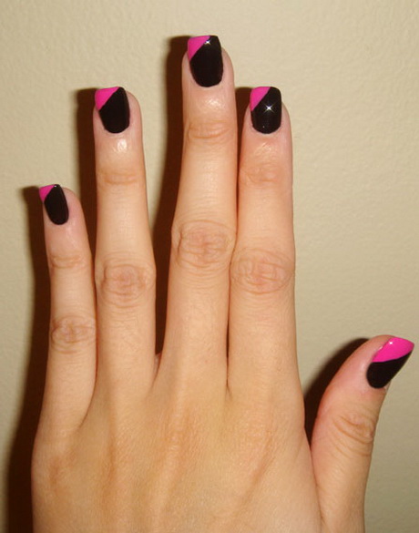 black-and-pink-gel-nails-52_17 Unghii cu gel negru și roz