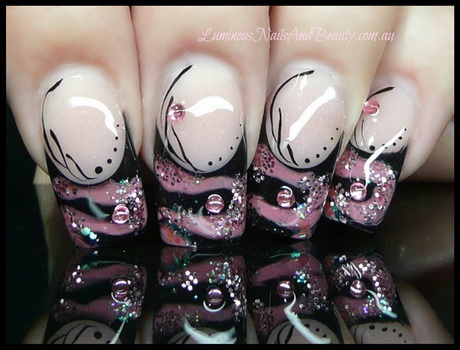 black-and-pink-gel-nails-52_19 Unghii cu gel negru și roz