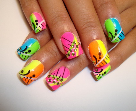 colorful-nail-design-74_19 Design de unghii colorat