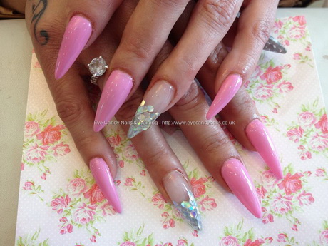 pink-and-white-gel-nail-designs-06 Modele de unghii cu gel roz și alb