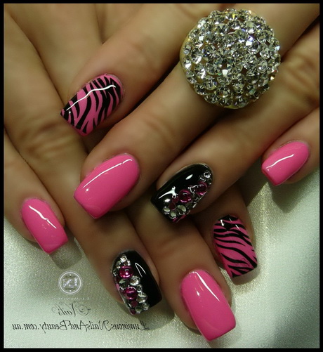 pink-and-white-gel-nail-designs-06_3 Modele de unghii cu gel roz și alb