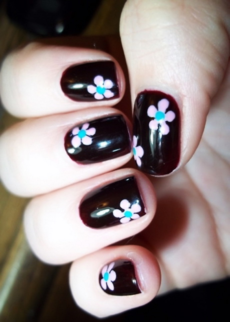 Foarte simplu nail art