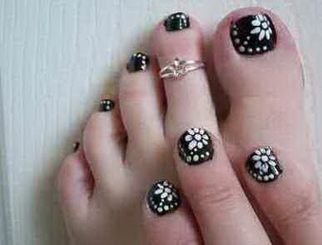 toenail-polish-designs-easy-88_15 Toenail poloneză modele ușor