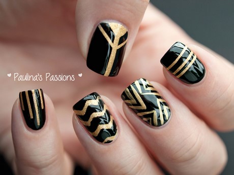 black-and-gold-nails-05_17 Cuie negre și aurii
