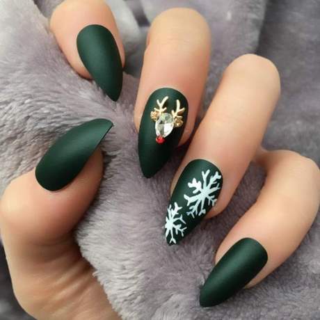 christmas-nails-green-01_9 Cuie de Crăciun verde