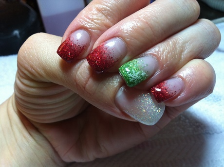 sparkly-glitter-christmas-nails-95_12 Sclipici sclipici Unghii de Crăciun