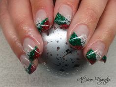 xmas-gel-nail-designs-25_17 Modele de unghii cu gel de Crăciun