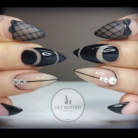 black-and-clear-nail-designs-16_13 Modele de unghii negre și clare