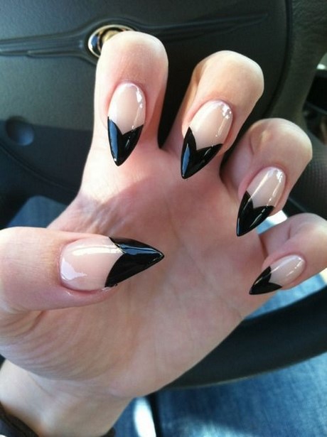 black-and-clear-nail-designs-16_18 Modele de unghii negre și clare