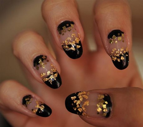 black-and-gold-nail-art-designs-76_13 Modele de unghii negre și aurii
