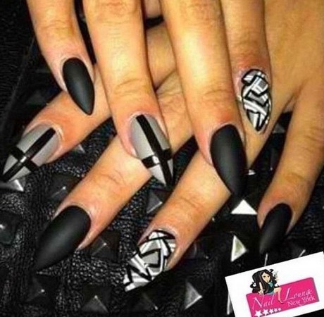 black-and-grey-nail-designs-03_9 Modele de unghii negre și gri