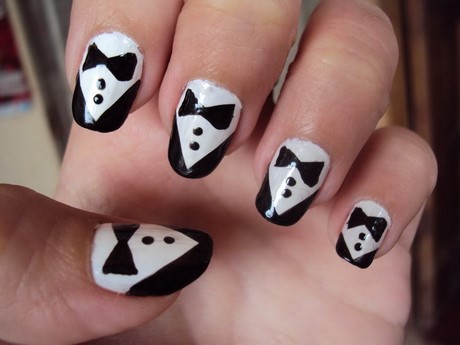 black-and-white-simple-nail-designs-29_12 Modele simple de unghii alb-negru