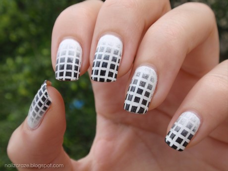black-and-white-simple-nail-designs-29_15 Modele simple de unghii alb-negru