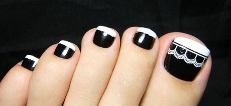 black-and-white-toe-nail-art-37_12 Alb-negru deget de la picior nail art