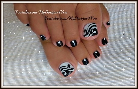 black-and-white-toe-nail-art-37_19 Alb-negru deget de la picior nail art