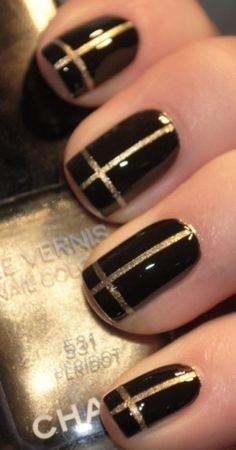 black-color-nail-art-39_4 Arta unghiilor de culoare neagră