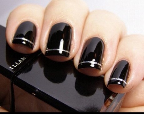 black-color-nail-designs-88_10 Modele de unghii de culoare neagră