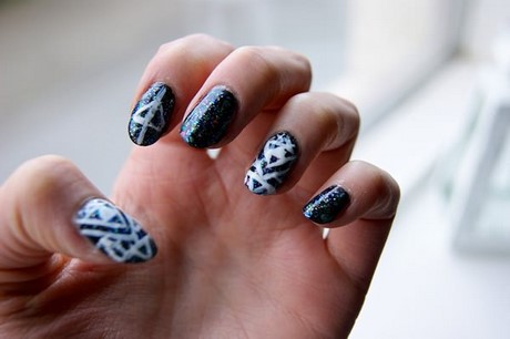 black-color-nail-designs-88_18 Modele de unghii de culoare neagră