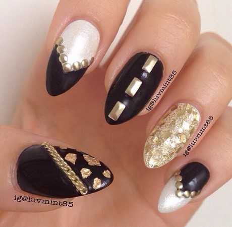 black-gold-and-white-nail-designs-95 Negru de aur și alb modele de unghii