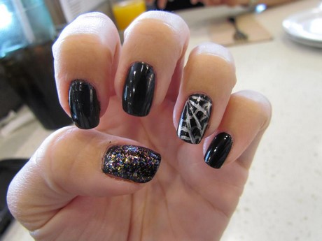 black-halloween-nails-81_12 Unghii negre de halloween