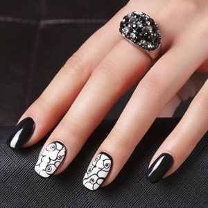 black-polish-nail-designs-57_11 Modele de unghii negre