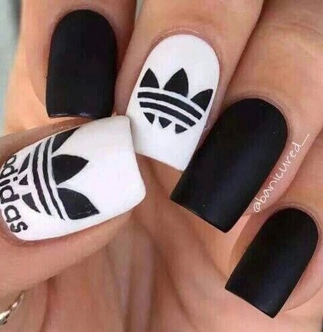 black-white-nails-32_9 Unghii alb-negru