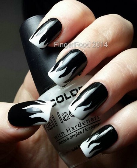 cool-black-nail-designs-74_3 Modele Cool de unghii negre