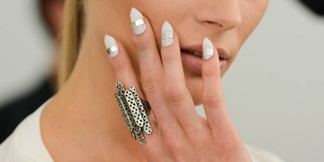 current-nail-trends-12_19 Tendințele actuale ale unghiilor